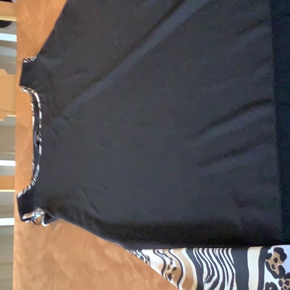 R&M Richards 2 piece dress set. Knit with Animal print jacket and kick pleat - Picture 3 of 5